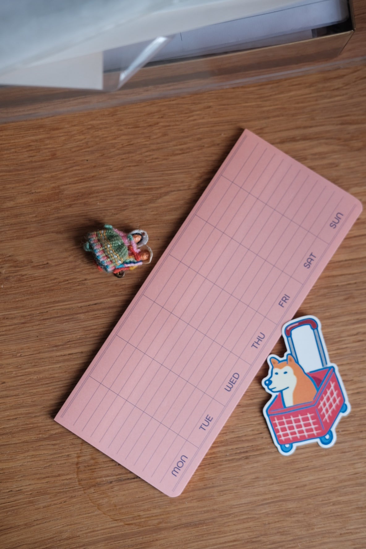 Notesbog • Post-It • Kalender • Uge • Lyserød
