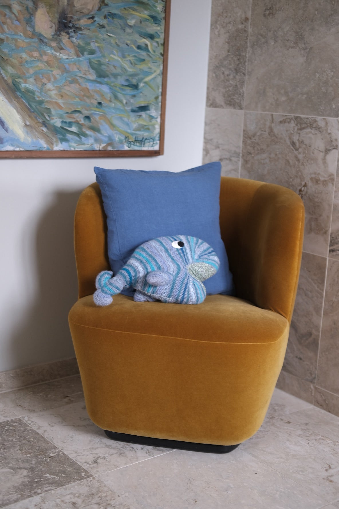 Pillow • Crochet • The whale Jonas