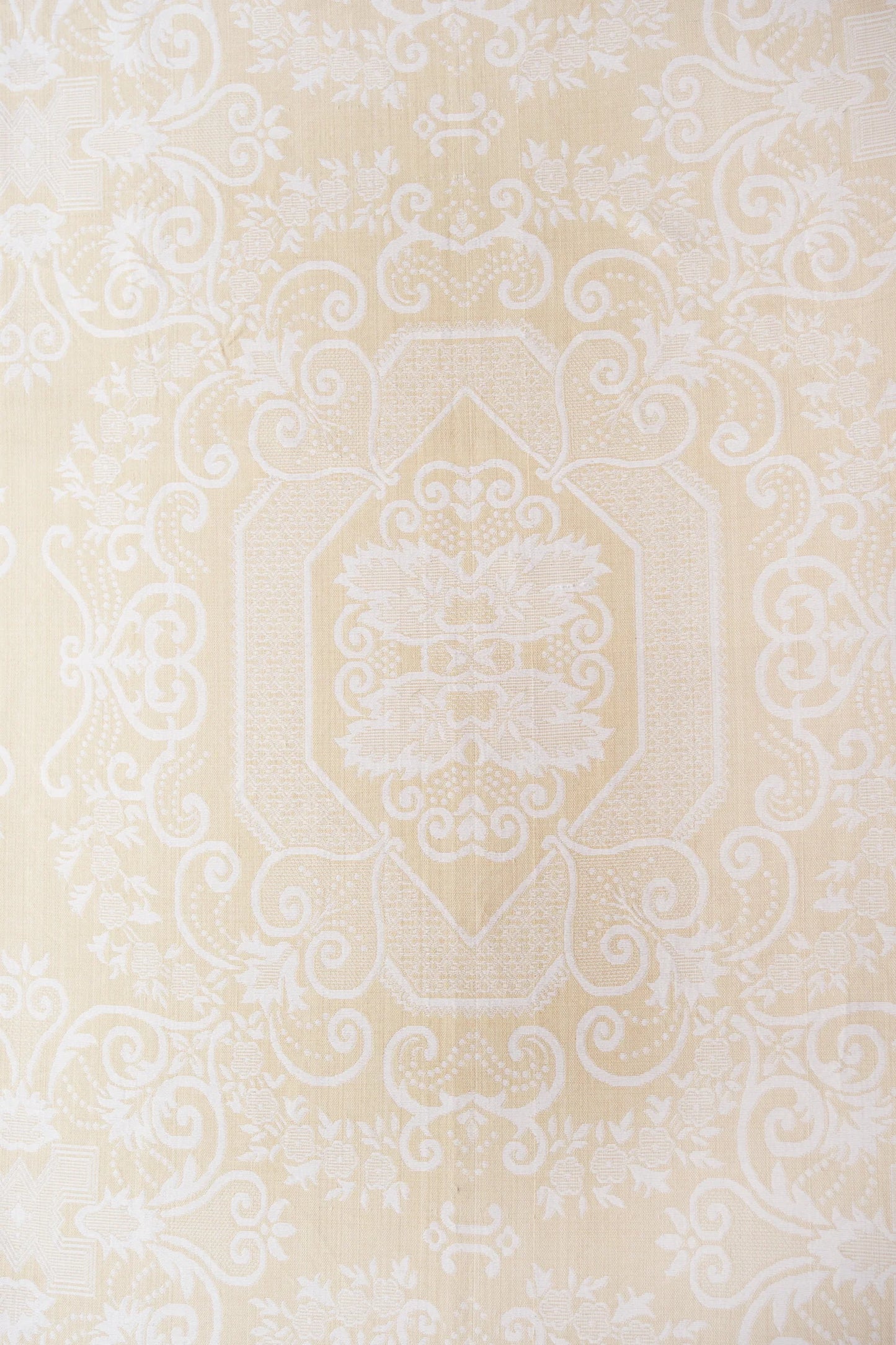 Bedspread • Damask • Woven • Cream