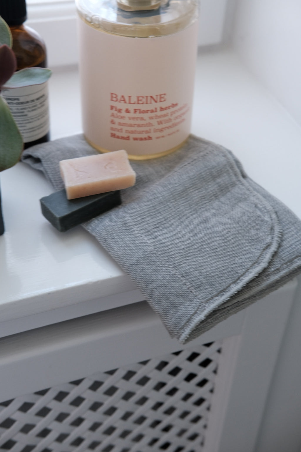 Vaskeklud til ansigtet • 35 x 35 cm • Grå