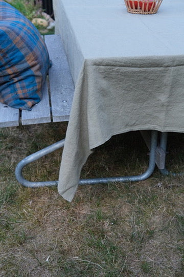 Tablecloth • Linen • 160 x 350 cm • Several