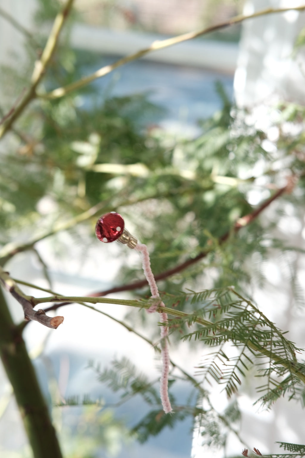 Julepynt • Dekoration • Fluesvampe på stilk • 6 stk