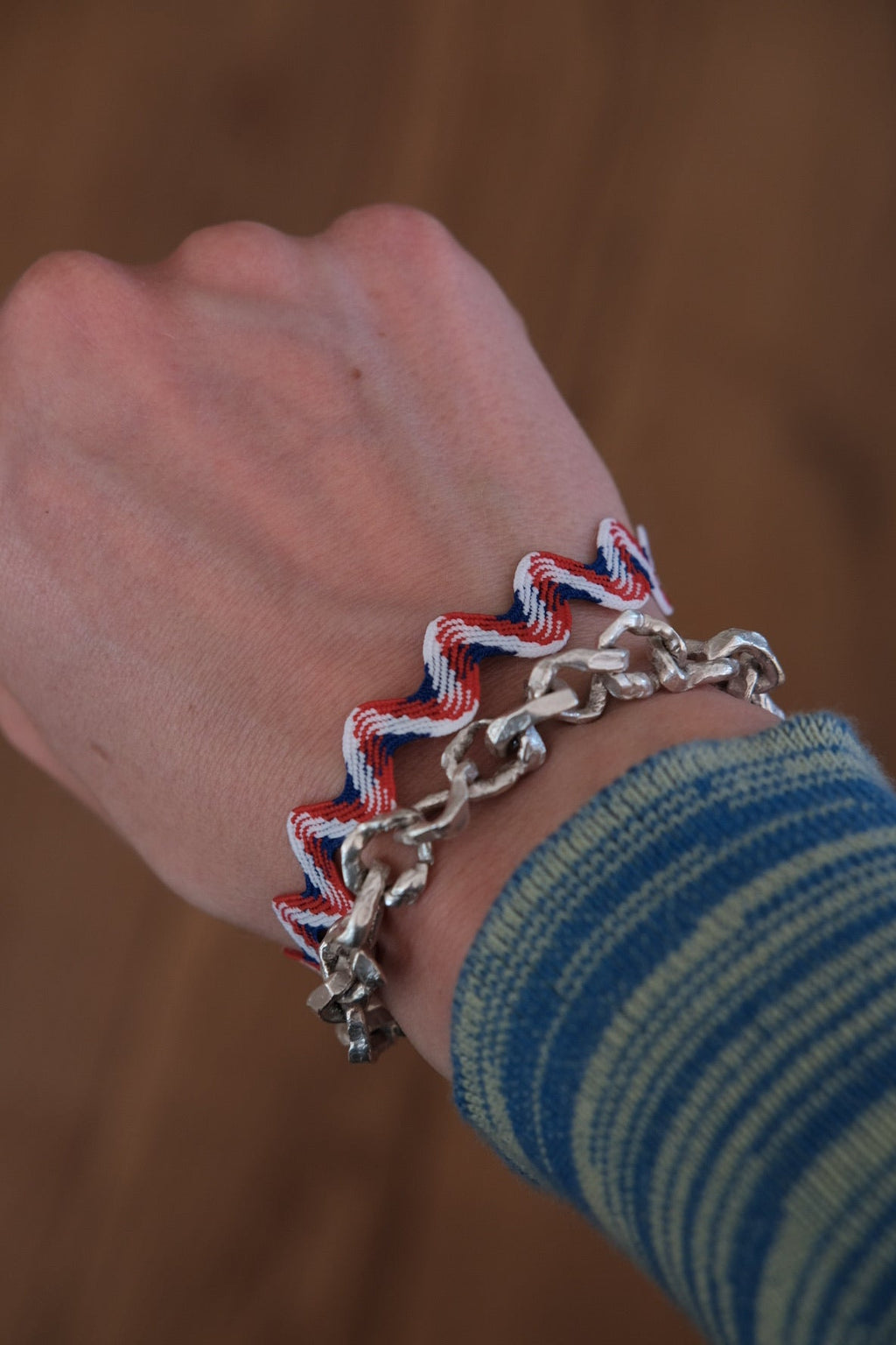 Kniplet Armbånd • Assorteret