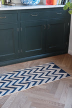 Måtte • Chevron • 46 x 120 cm • Blå