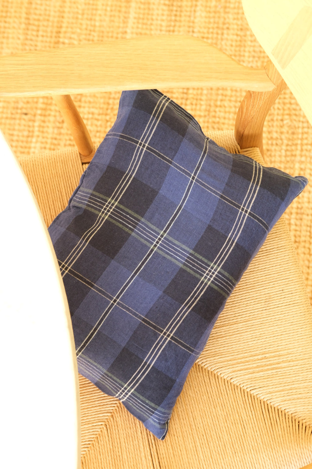 Pudevår • Hør • 30x40 cm • Tartan Highlands • Mørkeblå Tern