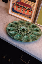 Vintage Sarreguemines Østersfad with fish design, green ceramic serving platter by DORA VINTAGE, oval shape with detailed pattern.