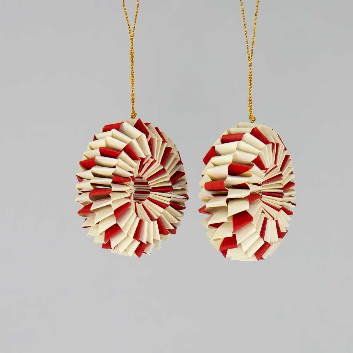Christmas ornaments • Spin • Red/White • 2 pcs