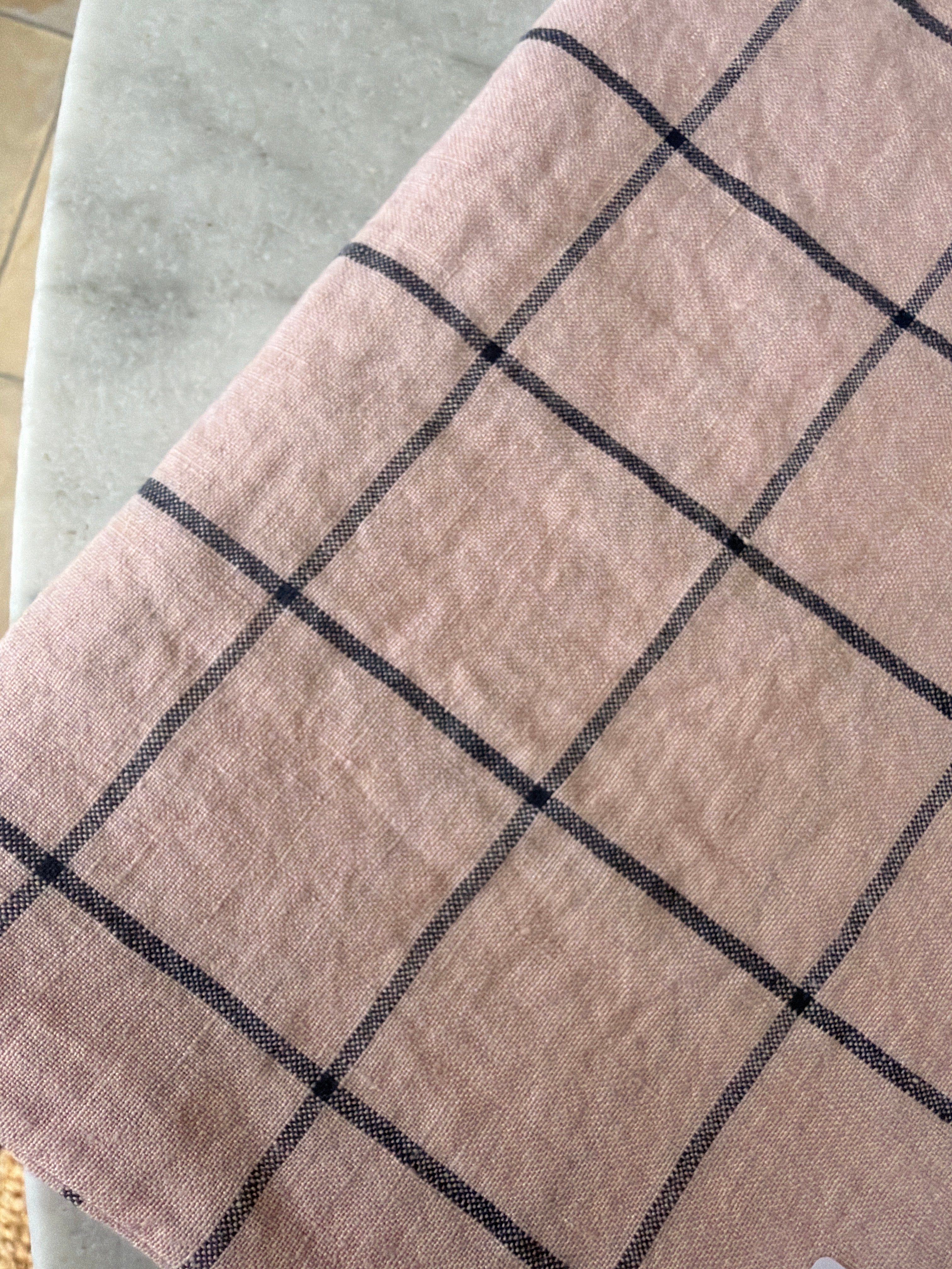 Pillowcase • Linen • 50x50 cm • Medium • Carreaux Rose Pale XL • Checked Pink