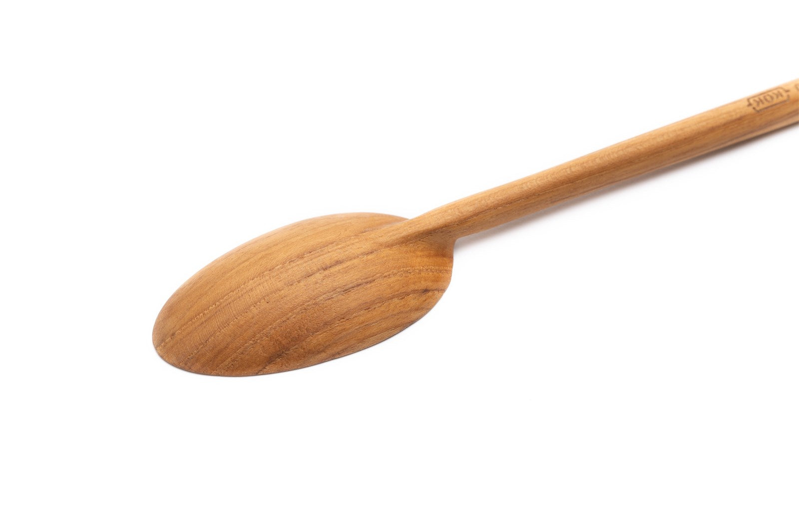 Rød ske af teaktræ, 20 cm lang, køkkenredskab fra Kunst og Køkkentøj, velegnet til madlavning og servering.
