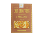Farverig sommerfugl-guirlande fra East End Press med papirdekorationer til fest eller fejring