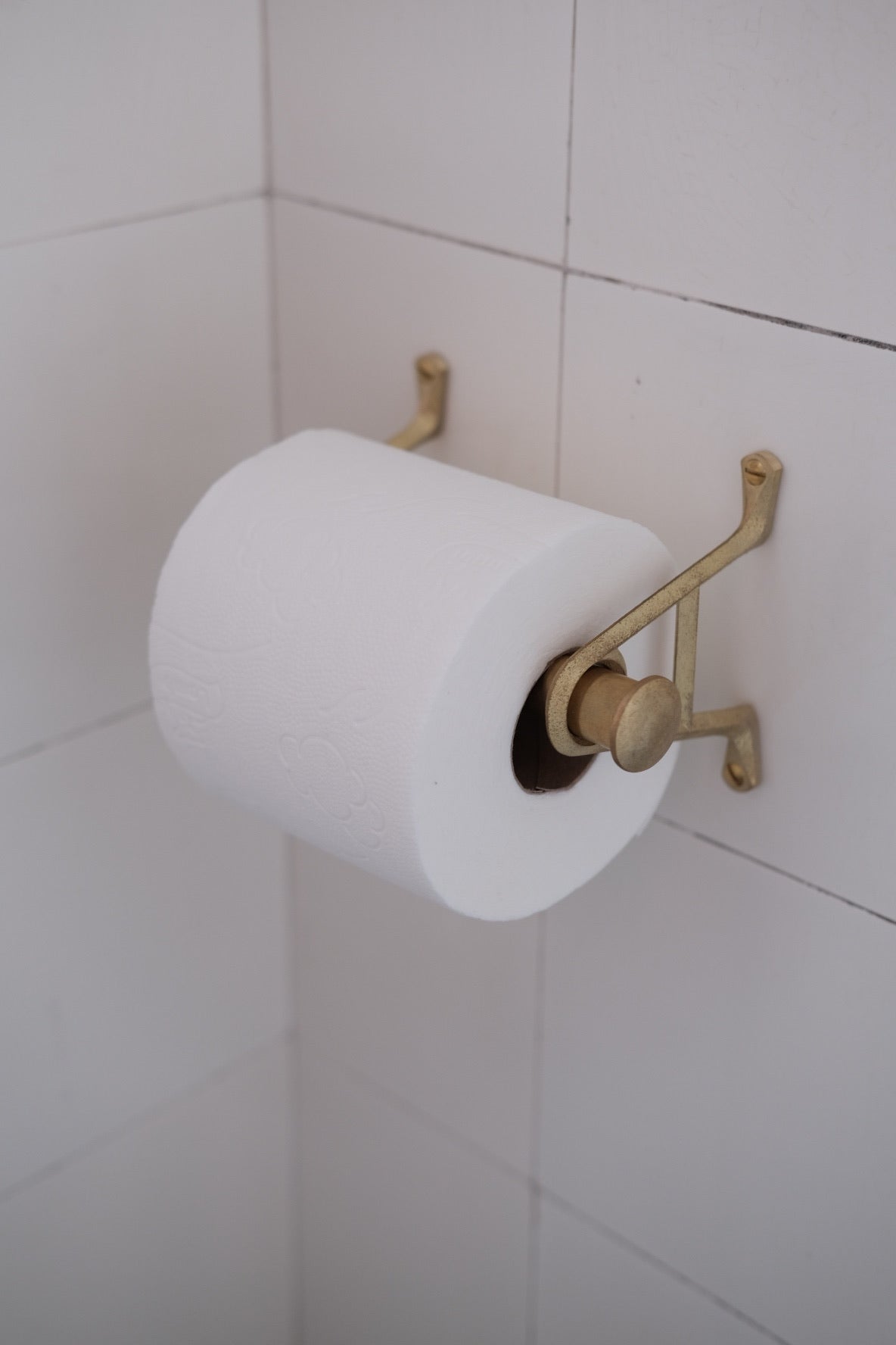 Toiletrulleholder • Håndlavet Messing • DORA