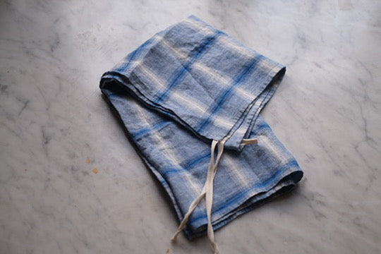 Viskestykke • Hør • Mini Forklæde • Carreaux Bleus á Bordures • Blå Tern med kant