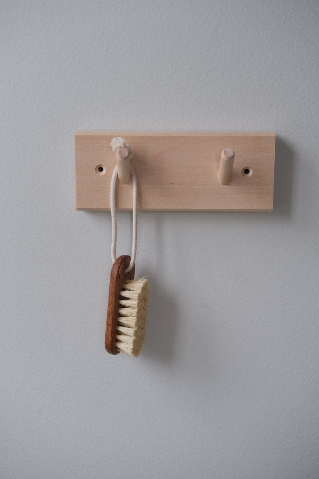 Knagerække • træ • 2