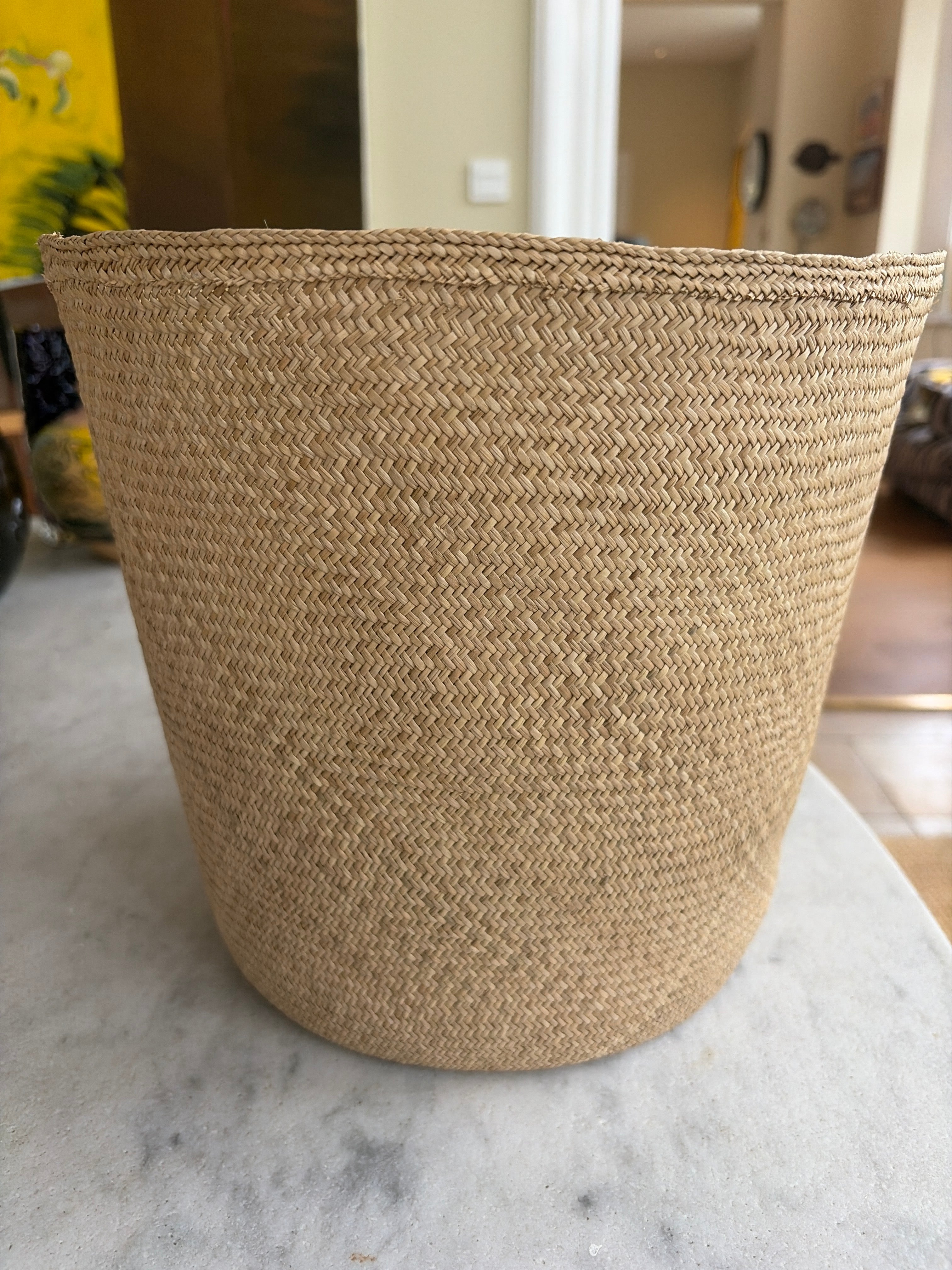 Braided bowl in Iraca palm leaves • Large • Natural