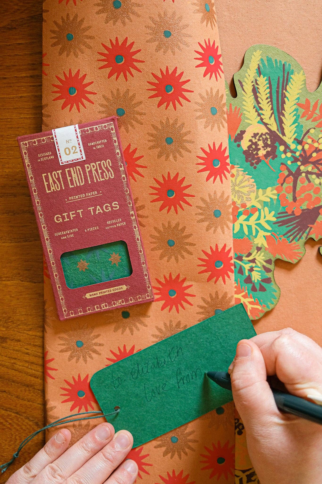 Gavepapir • Gavemærker • 6stk