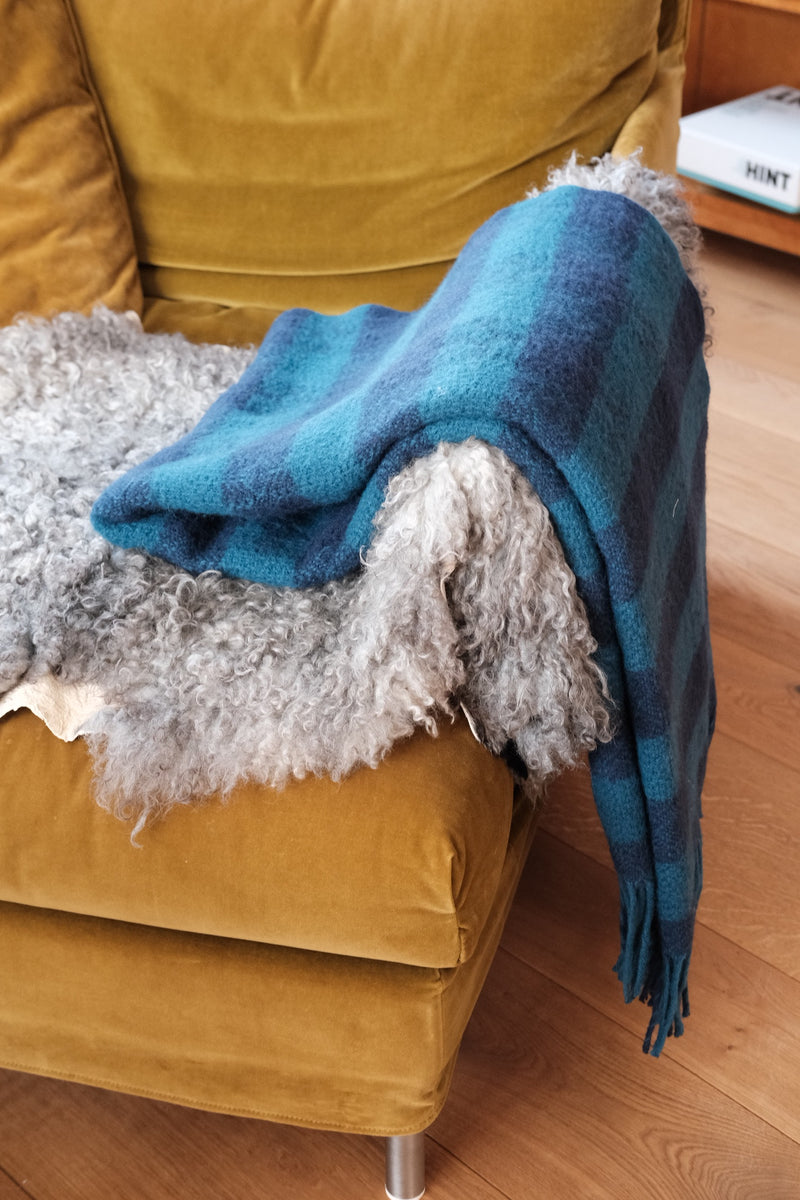 Tweedmill Uldtæppe • Mørkeblå & Turkis • DORA