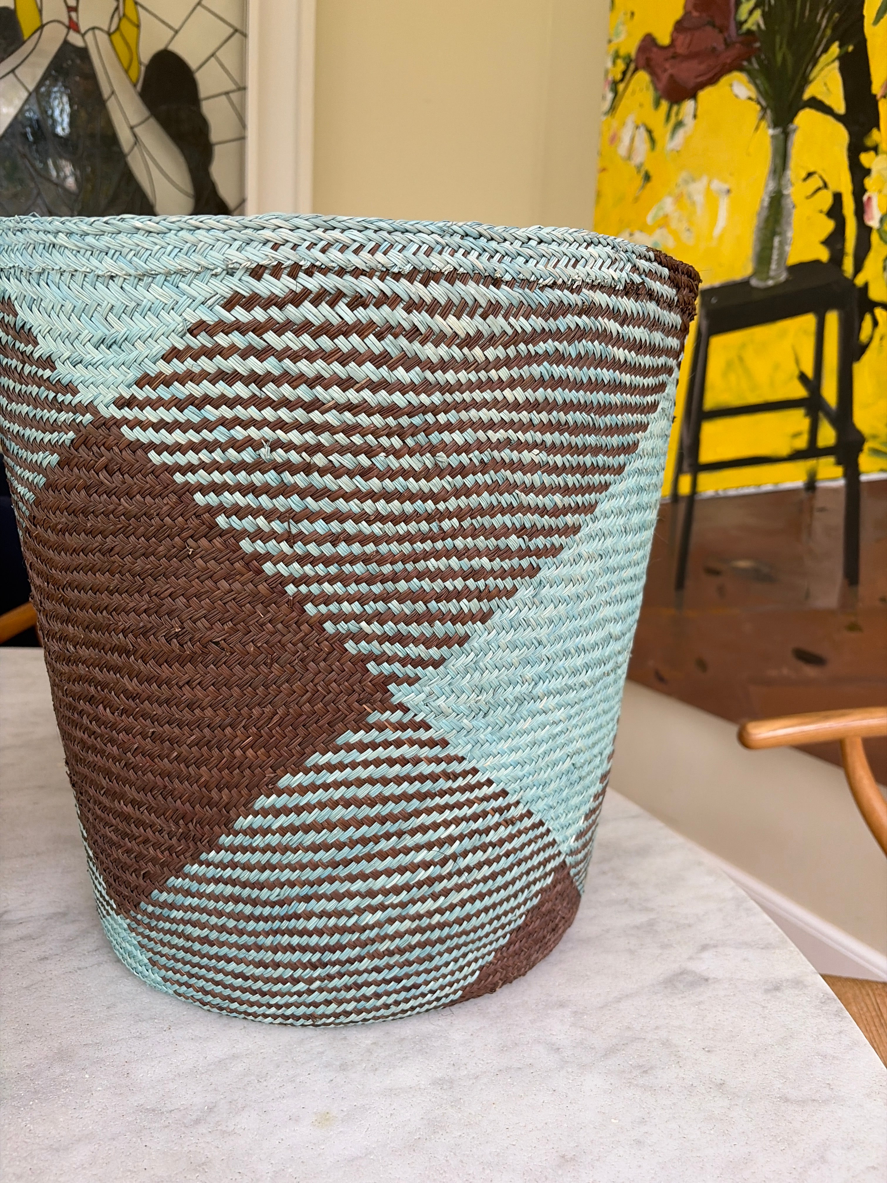 Woven laundry basket in Iraca palm leaves • Blue and brown checks