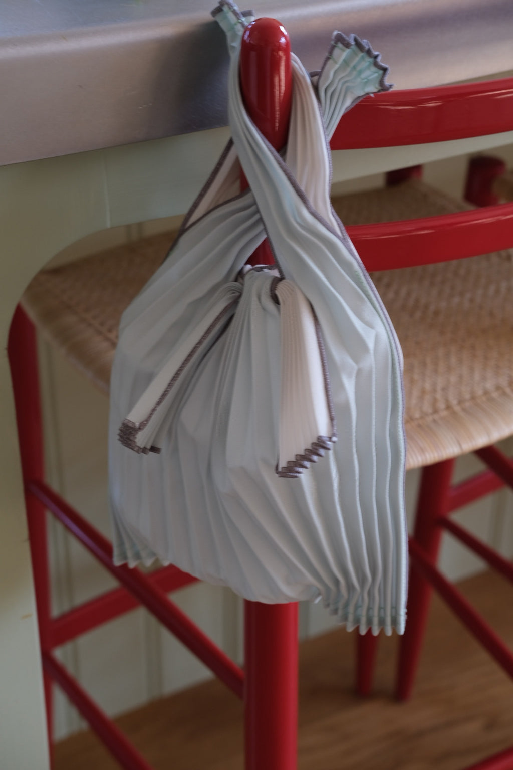 Taske • Plisseret • Bio nedbrydelig • Mini • Lysegrøn & Hvid