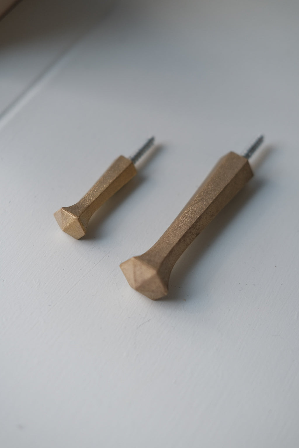 Greb • Messing • Stor