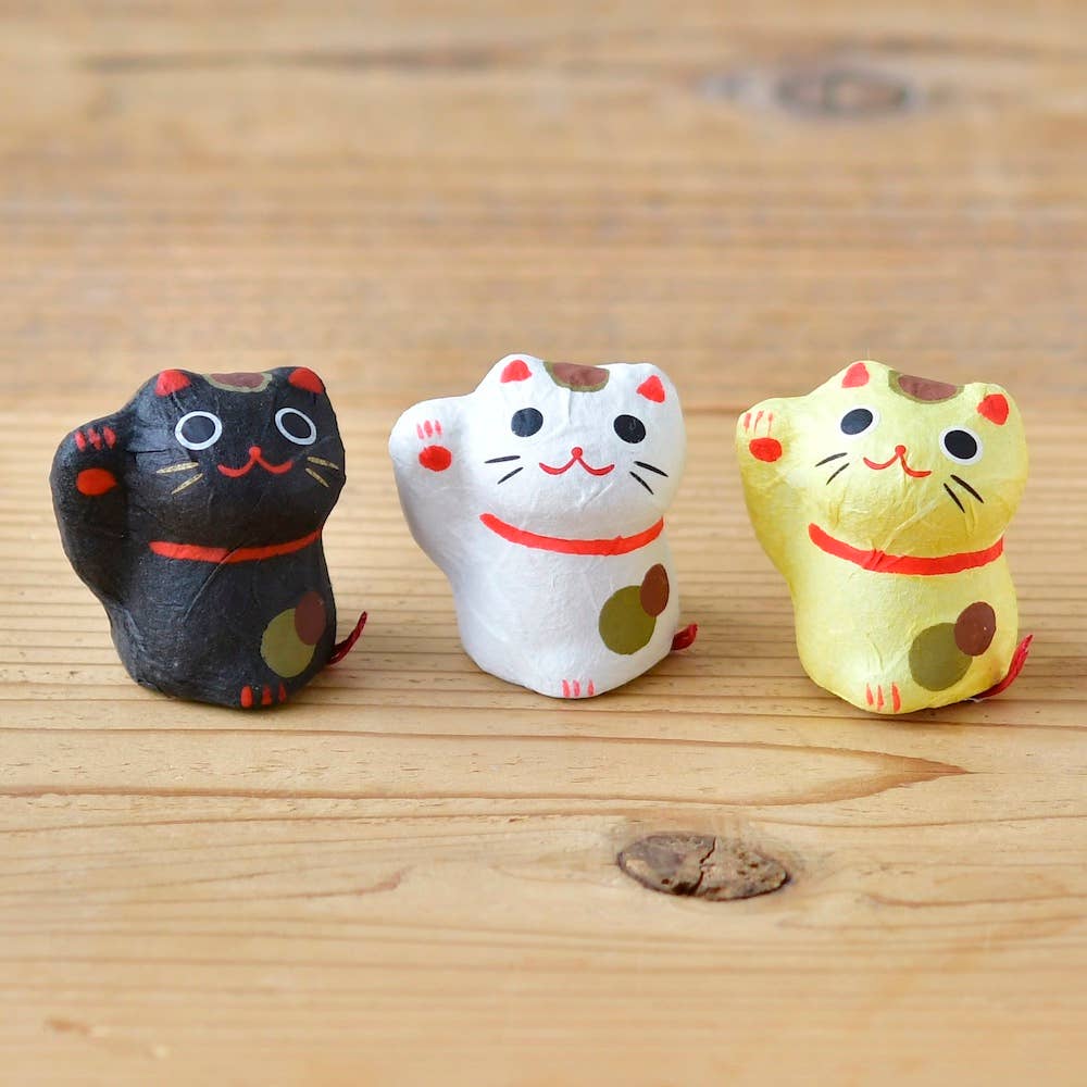 Vinkekat • 'Fortune Cookie' • Figur med Blomsterfrø • DORA