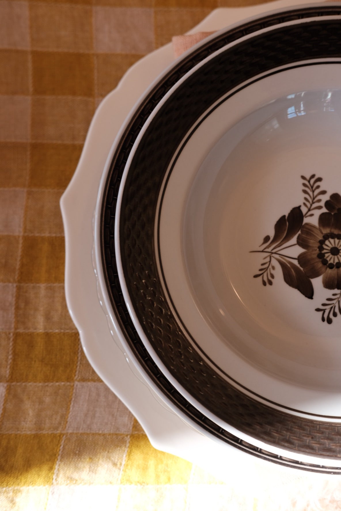 Vintage Royal Copenhagen 'Brun Morgenfrue' plate featuring intricate floral design and classic porcelain craftsmanship.