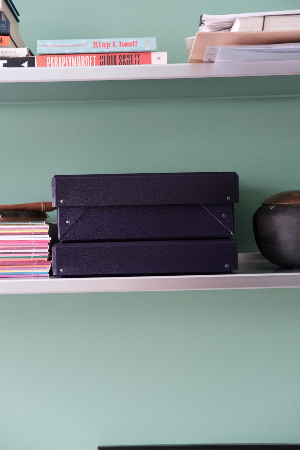 Dark purple ELVO DORA storage box for A4 documents, low-profile design with multiple compartments for organized storage.