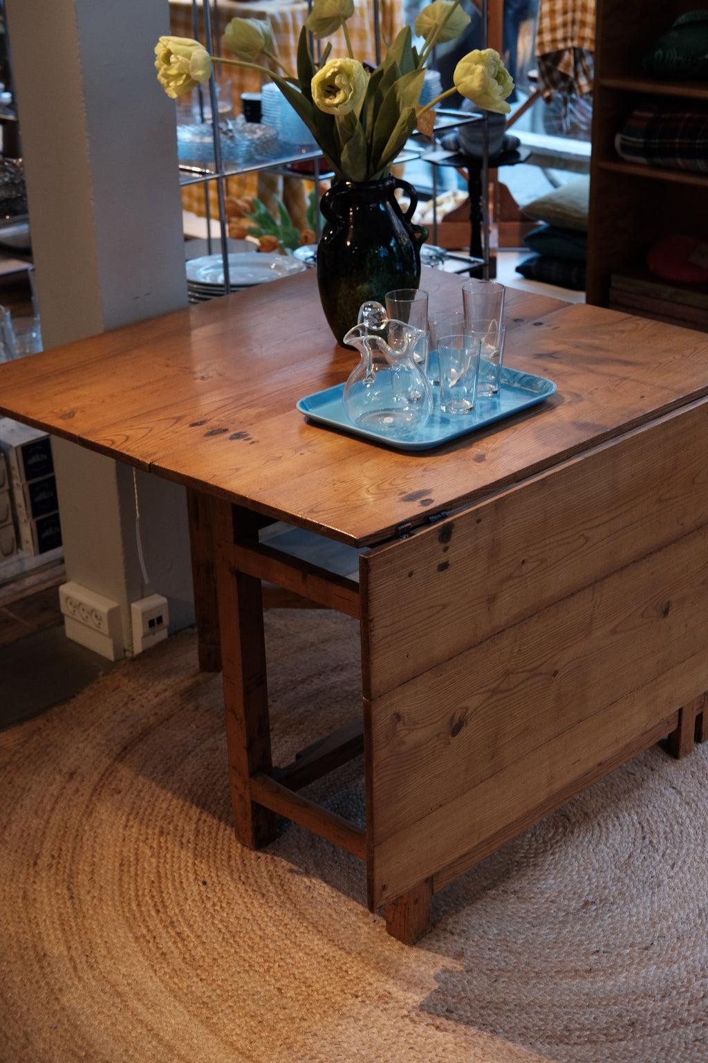 Vintage • Spisebord • Slagbord • Træ • DORA