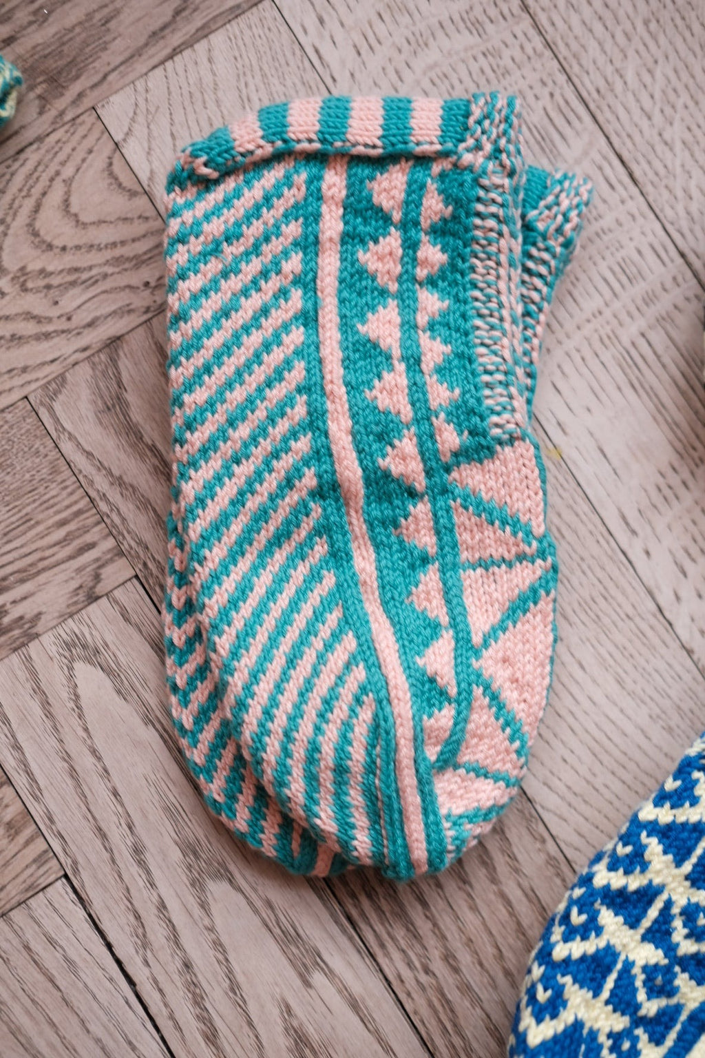 Futter • Håndstrikket • Assorteret med mønster