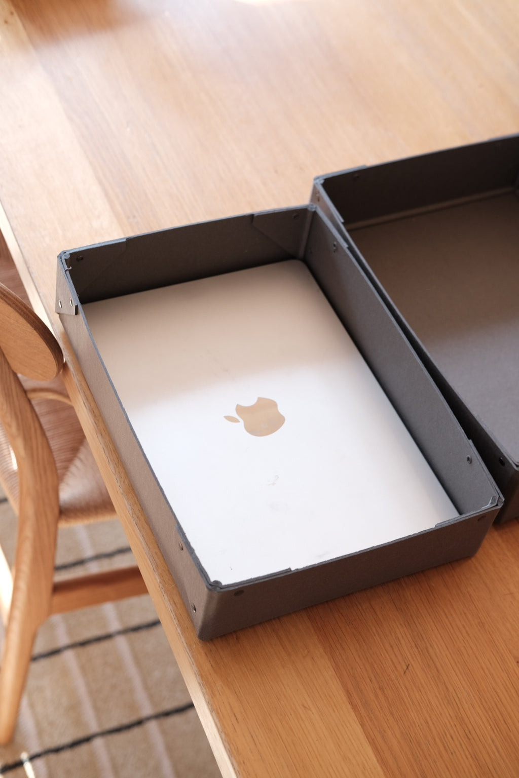 Opbevaringskasse • ELVO x DORA • Grå • A4 lav