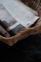 Basket on stand • Margrete • Rattan