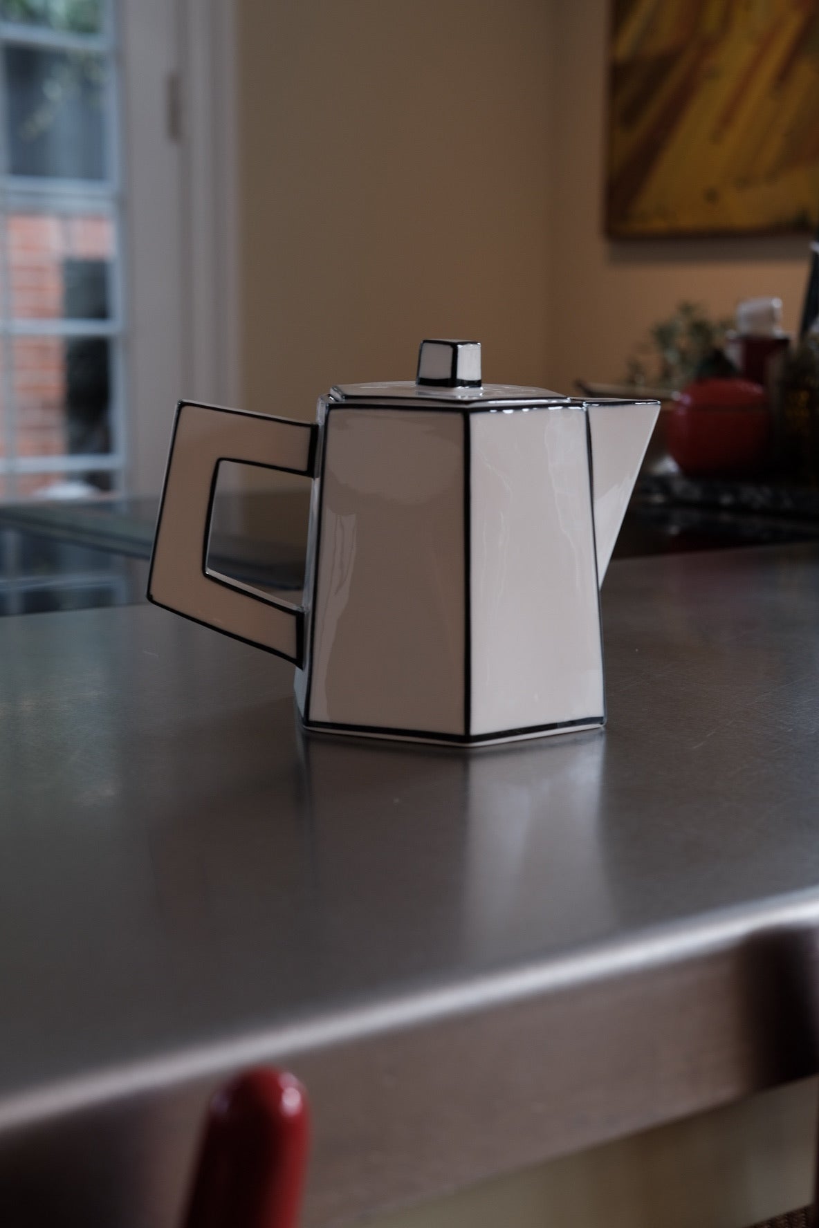 Serax Tekande Carte Blanche teapot with a sleek, modern design, featuring a smooth handle and spout for brewing tea or coffee.