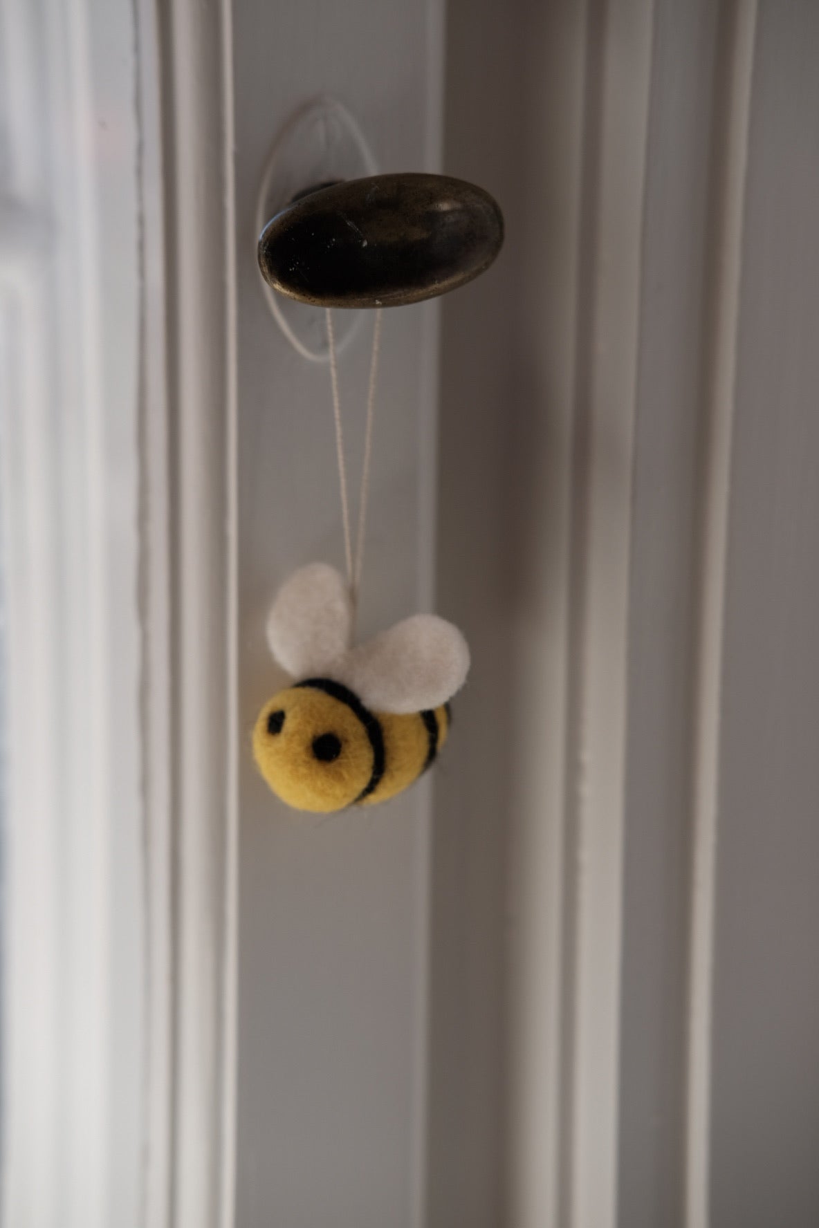 Colorful Pynt Bi Uld Easter decoration by Gamcha featuring soft wool and festive spring design.