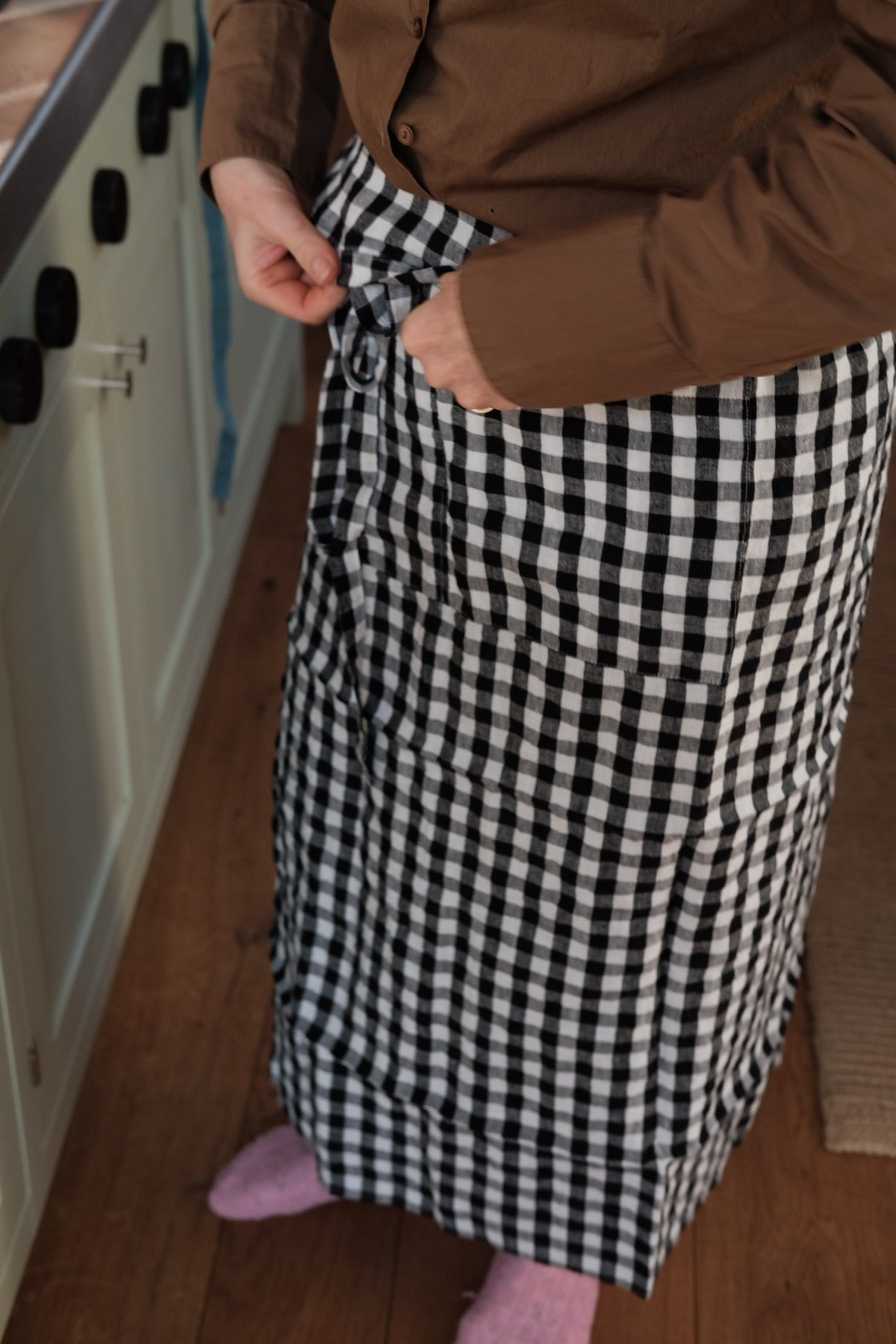 Forklæde • Hør • Bistro • Nouveau Vichy Noir • Sort Hvide Tern