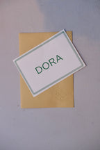 Dora gavekort til webshop og butik, flot design med DORA branding, perfekt til gave.