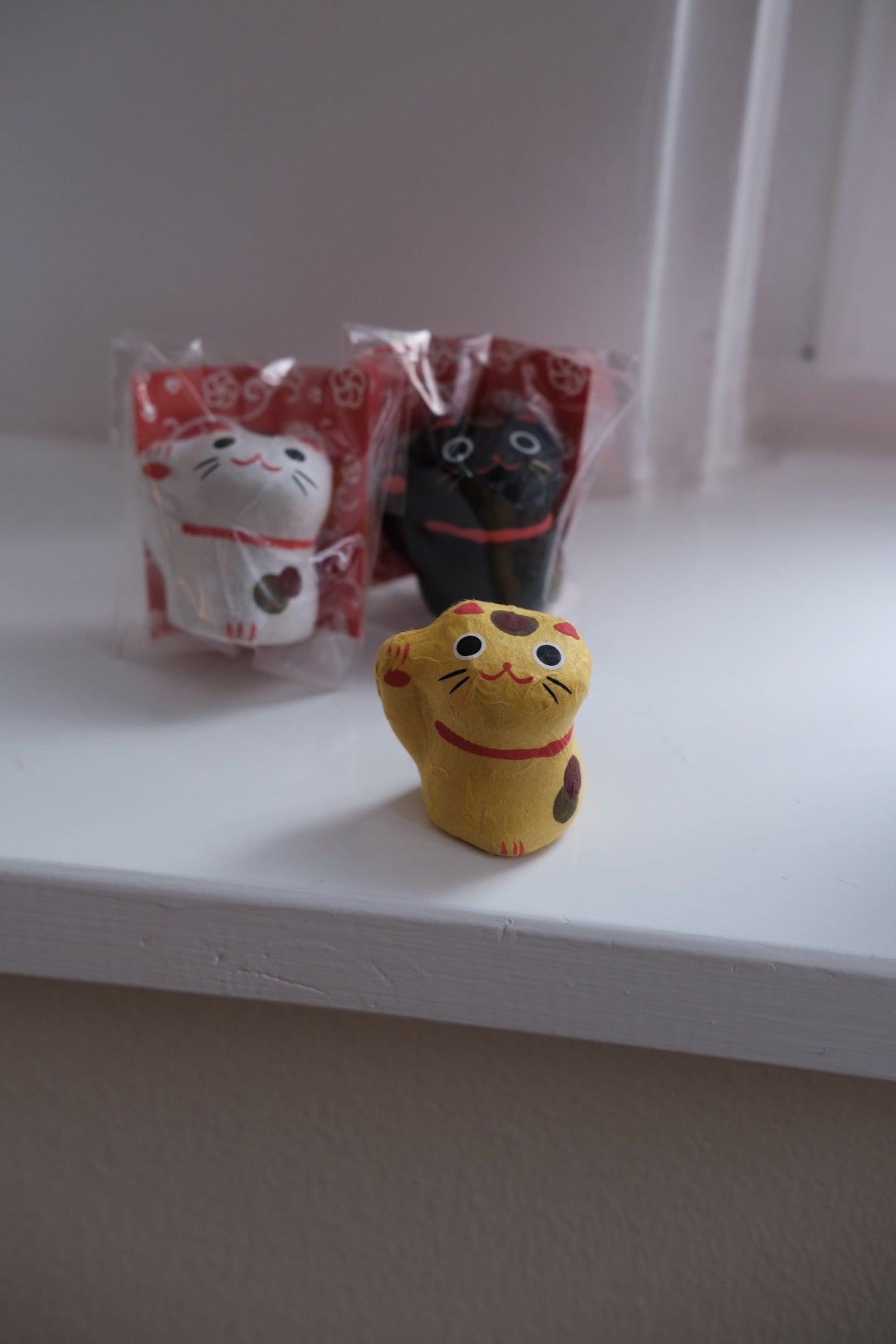 Vinkekat • 'Fortune Cookie' • Figur med Blomsterfrø • DORA