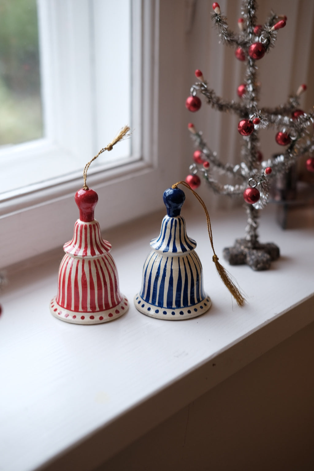 Juleklokke • Papmache • 1 stk • Assorteret