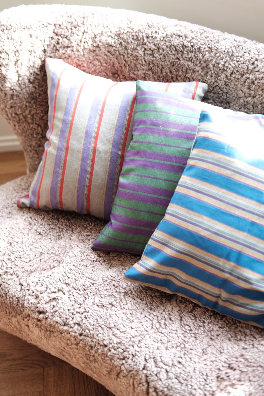 Silk pillow • Handwoven Raw silk • 50x50• Purple, Red and Gray • Stripe