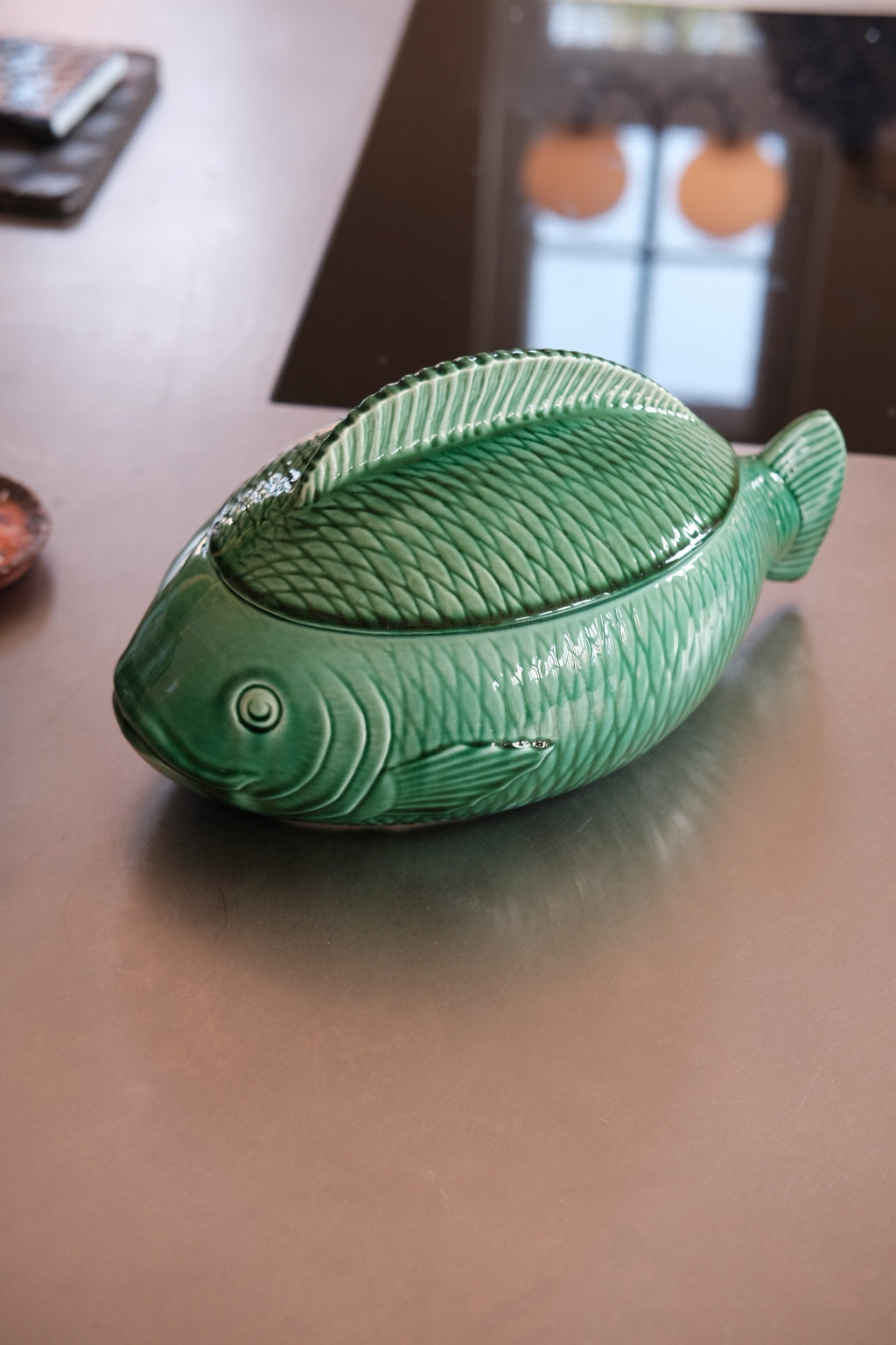 Vintage green terrin by Fisk, Sarreguemines, featuring elegant design and intricate detailing.