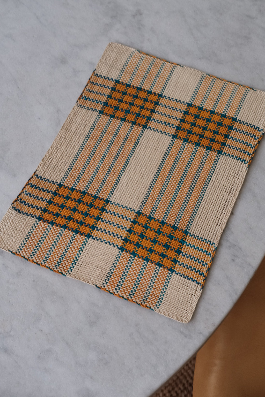 Dækkeserviet • Palmeblade • Iraca • Orange & Blå Tern