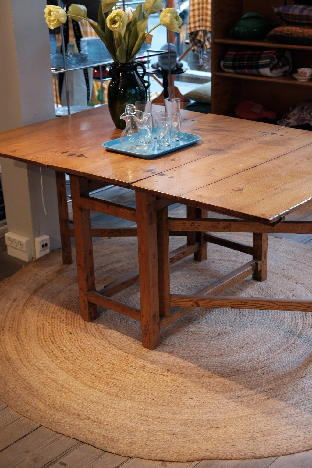 Vintage • Spisebord • Slagbord • Træ • DORA