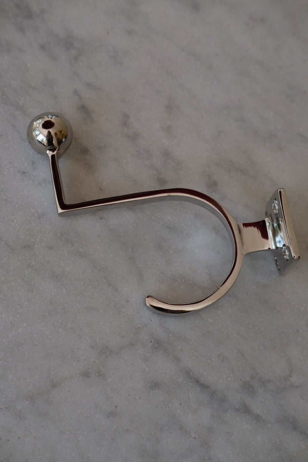 Lang krog • Art Deco • Krom