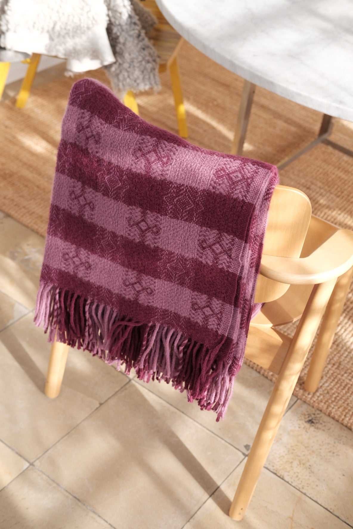 Tweedmill Uldtæppe • Mørkerød & Lyserød • DORA