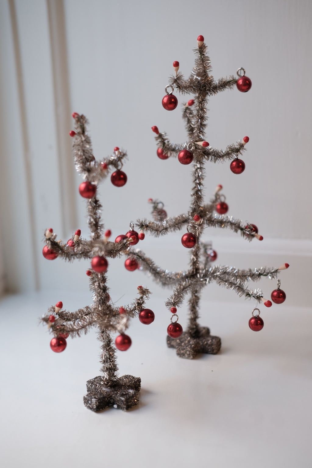 Juletræ • Sølv Glitter • Kugler • Stor