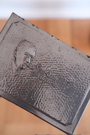 Vintage • Æske • Metal • DORA