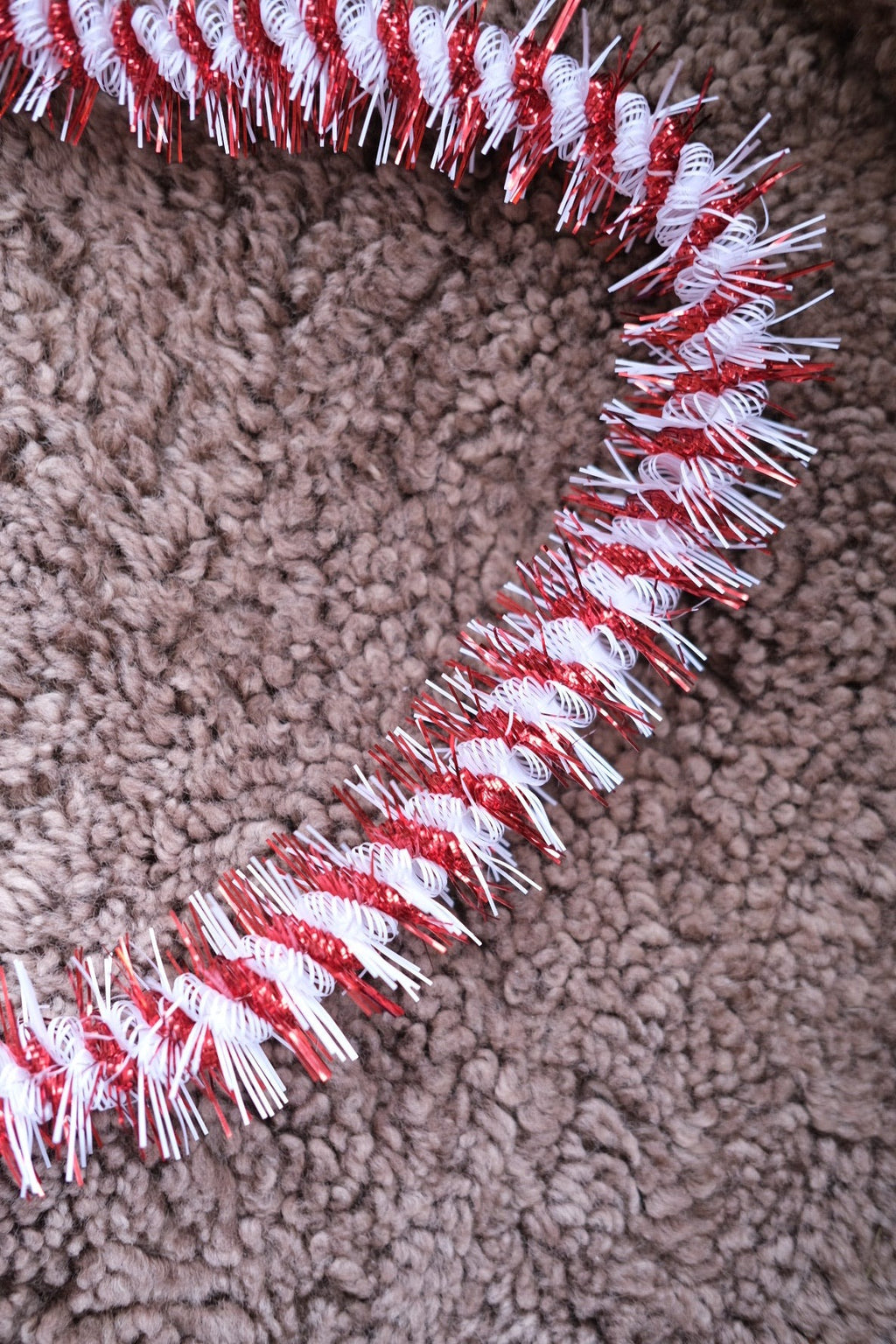 Guirlande • Lametta • 2 meter • Twist Rød & Hvid