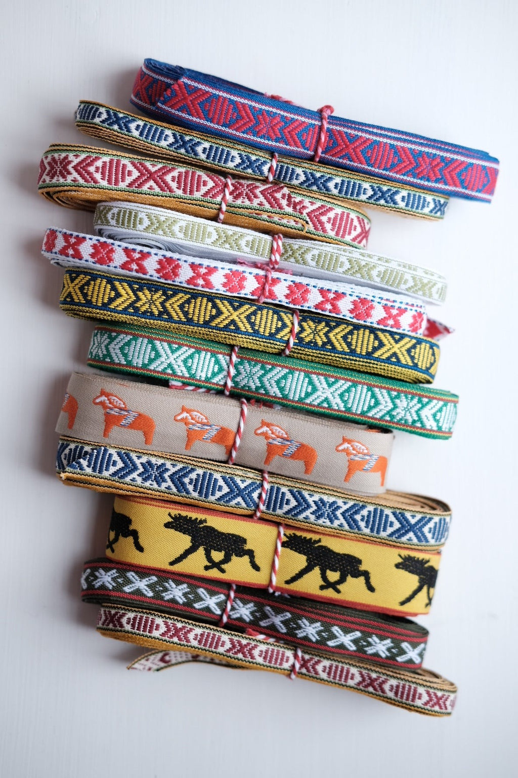 Gift ribbon • 5 m • Dalahest • 22 mm