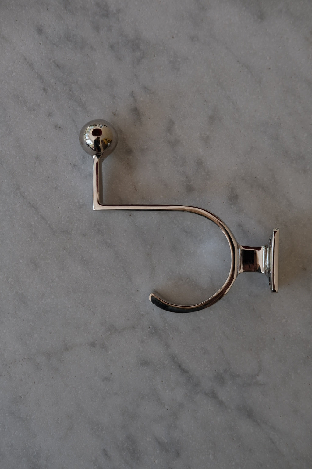 Lang krog • Art Deco • Krom