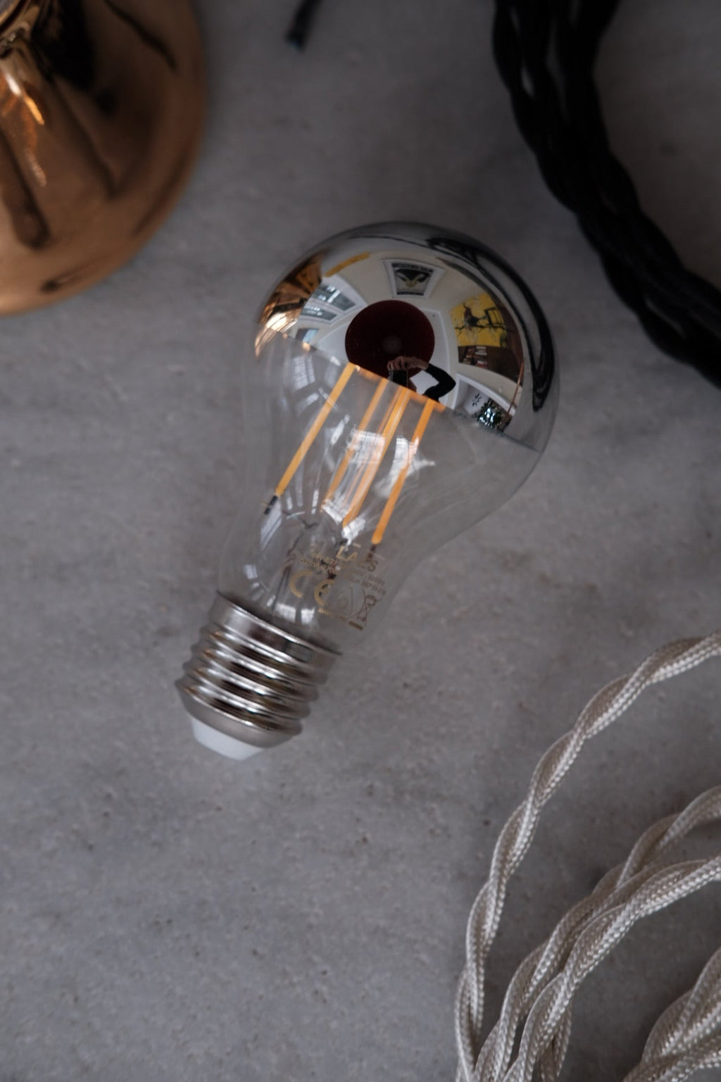 LED Pære • Top Spejl • Dæmpbar • DORA