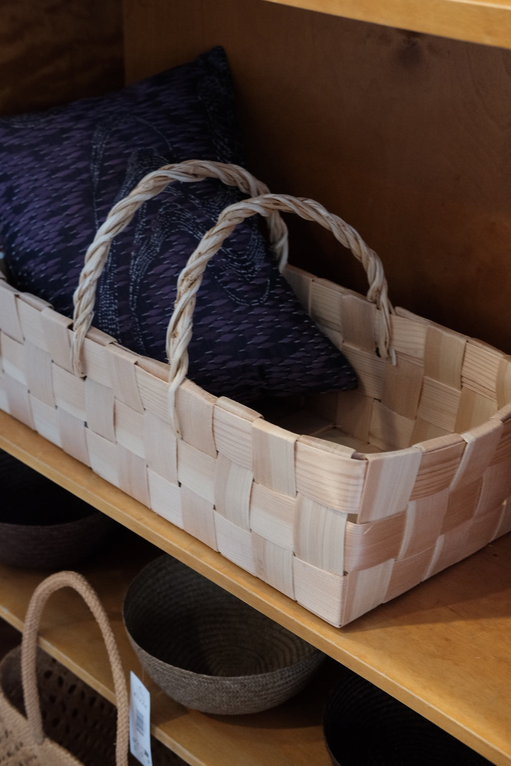 Kurv • Opbevaring med håndtag • Pinjetræ