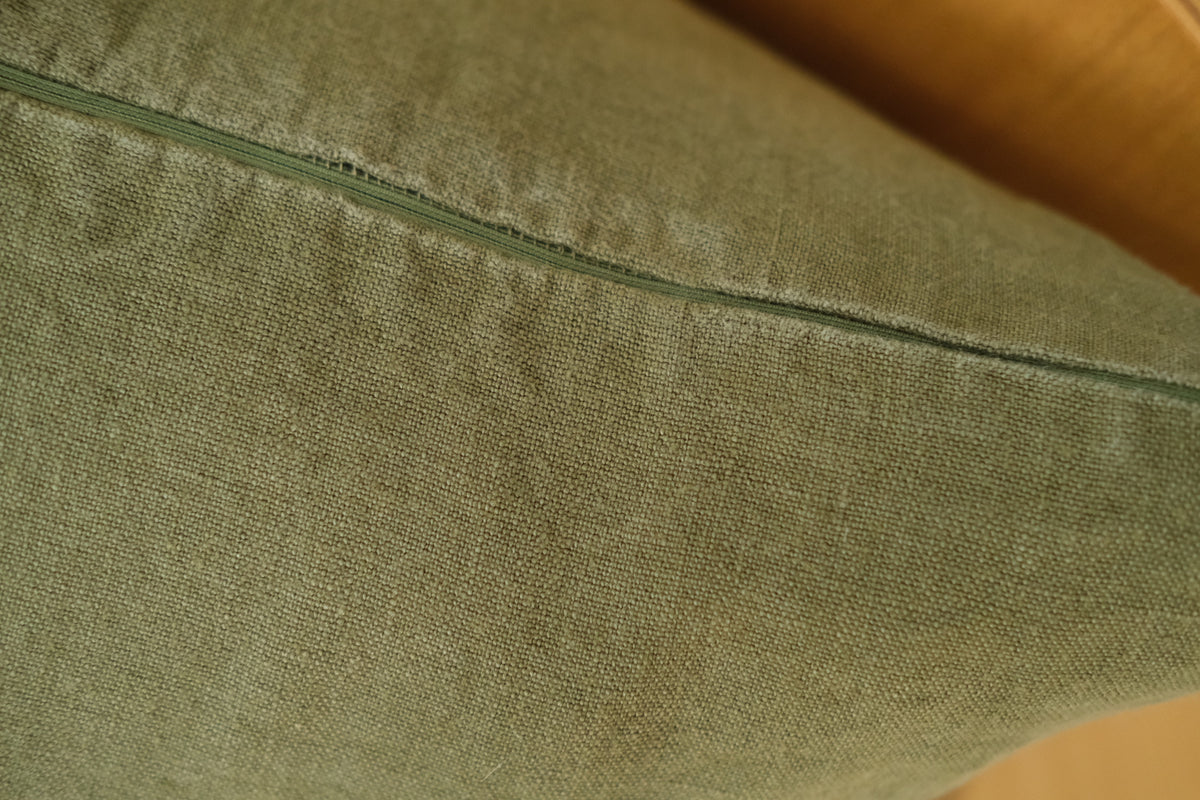 Pillowcase • Heavyweight linen • Medium • Vert Mousse • Moss green